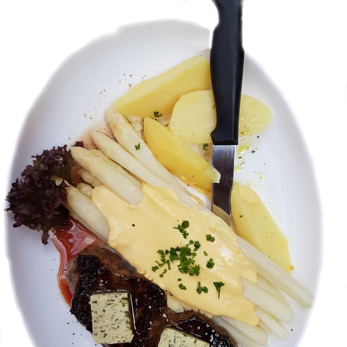 Restaurant "Weinstube Fassreiwerle Bitzel GbR" in  Winden