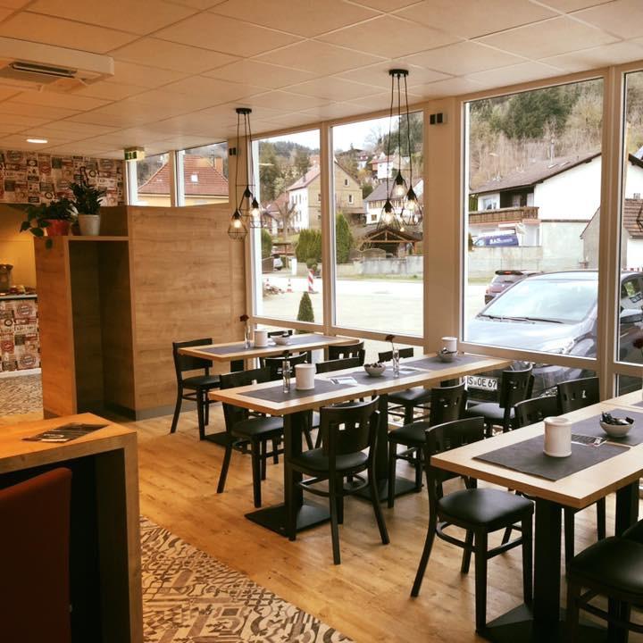 Restaurant "Katjas Café Herzhaft" in Offenbach-Hundheim