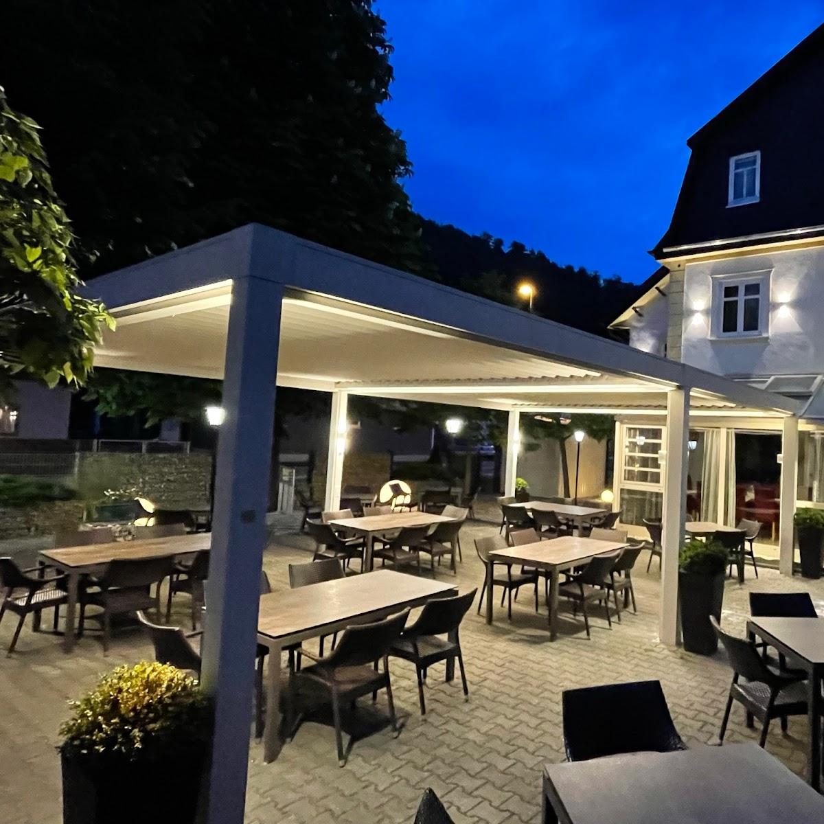 Restaurant "Hotel & Gasthof Hüttensteinach KG" in Sonneberg