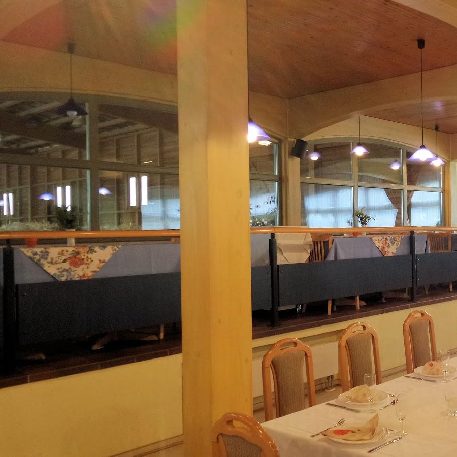 Restaurant "Gaststätte Am Seeberg - Landhandel Altzeschdorf GmbH" in Zeschdorf