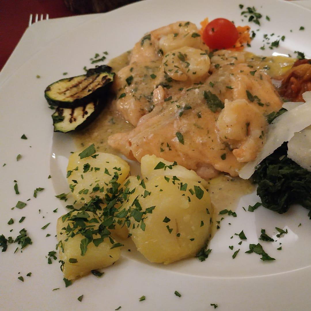 Restaurant "Ristorante Pizzeria L‘UNIVERSO" in  Regensburg