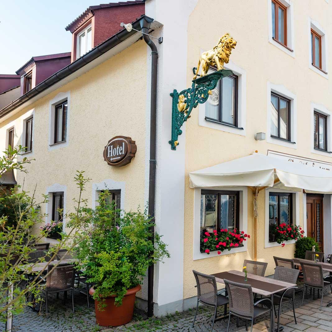 Restaurant "Gasthof zum Löwen" in Weißenhorn