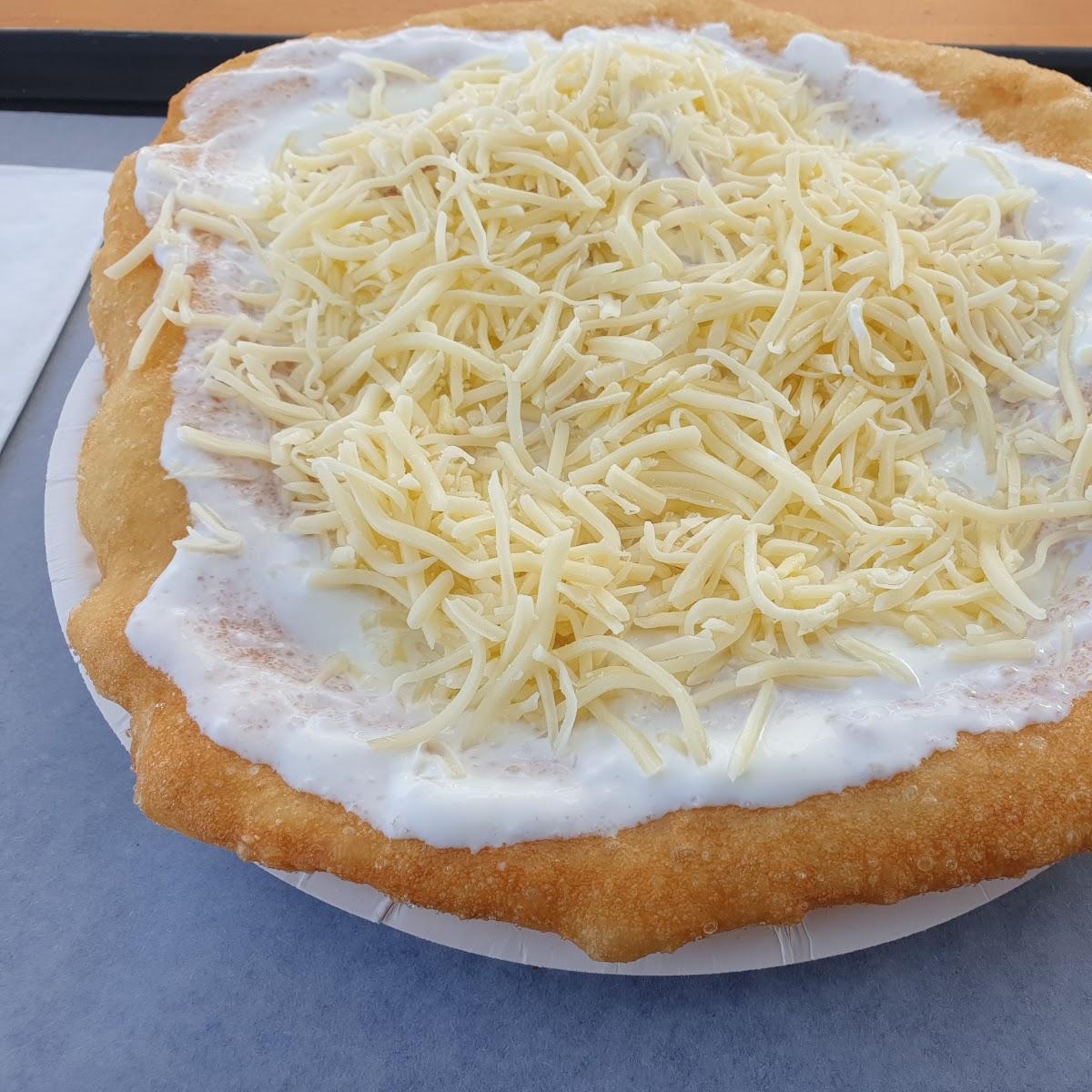 Restaurant "Ungarischer Imbiss" in  Egling