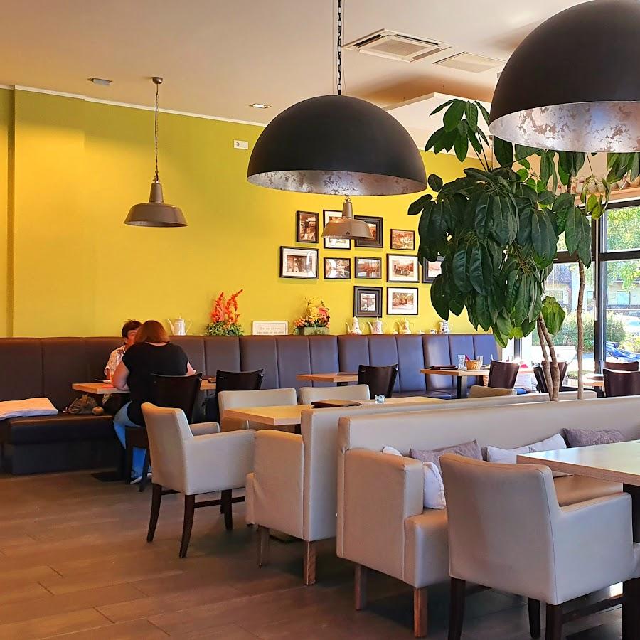 Restaurant "Landbäckerei Schmidt GmbH - Café" in Heidenau