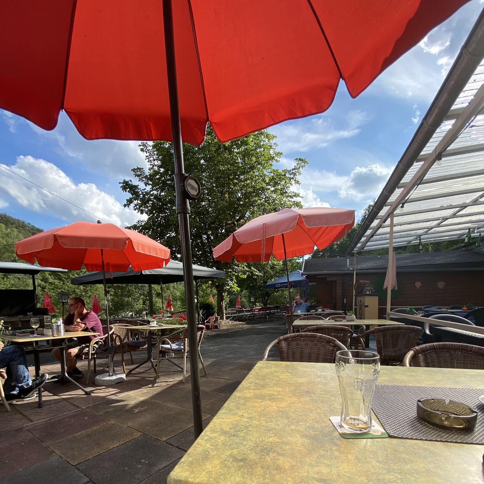 Restaurant "Landhotel Weinhaus Treis" in Weinähr