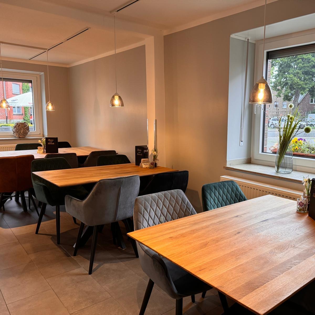 Restaurant "St. Mauritius-Stube Schnellrestaurant, Partyservice Große Neueröffnung am 12.03.2024" in Dülmen