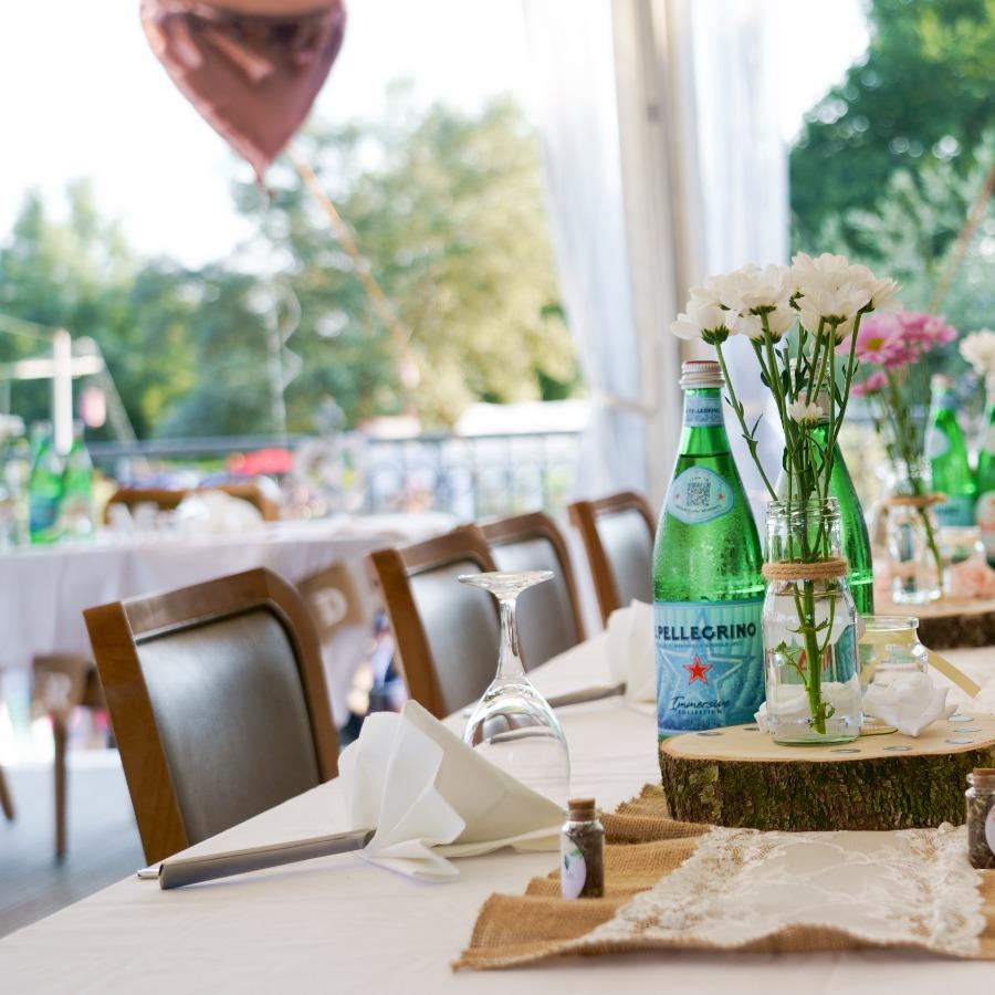 Restaurant "Seepark Niederweimar Restaurant - Roll In Niederweimar Marburg" in Weimar (Lahn)