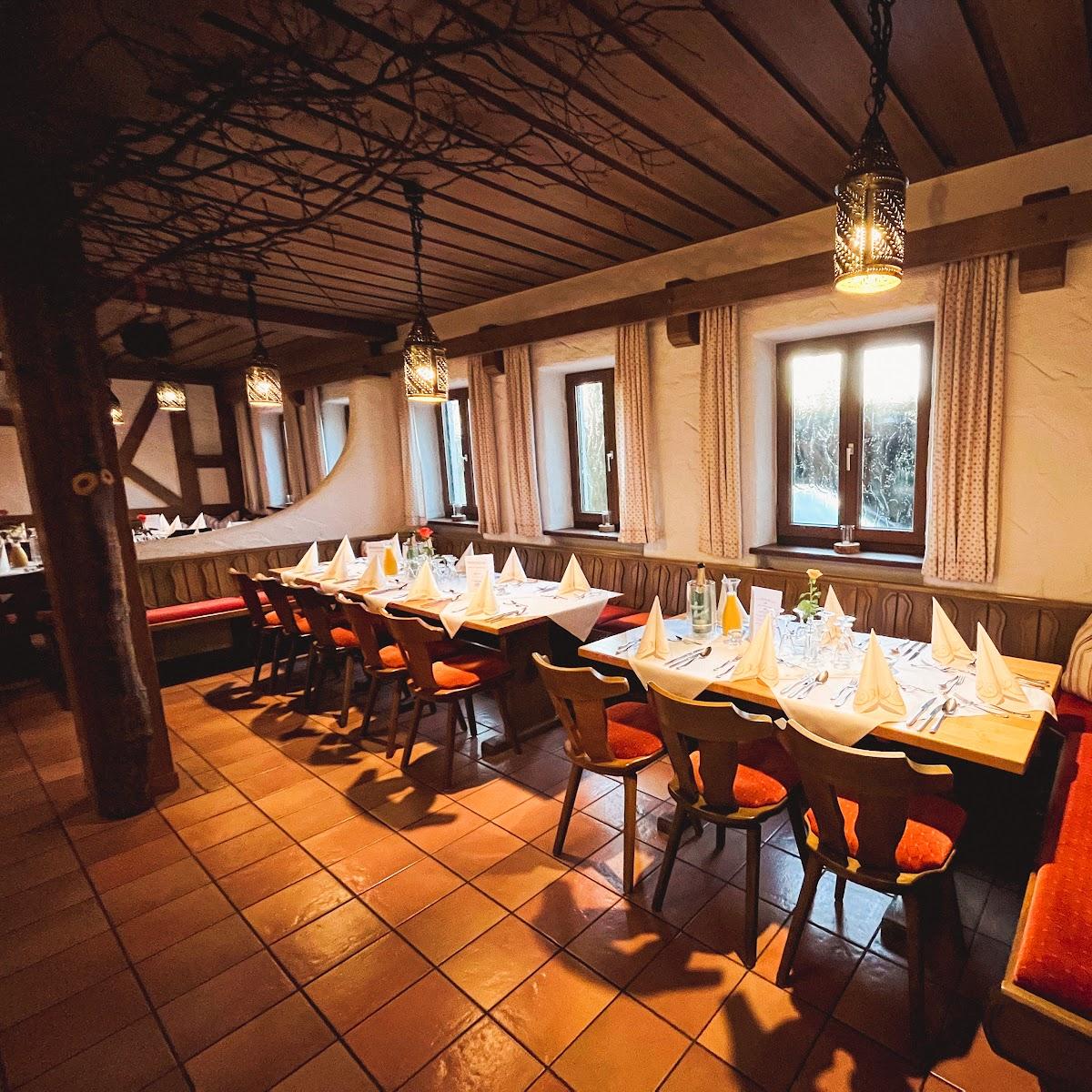 Restaurant "Gasthof Söll" in Niedertaufkirchen