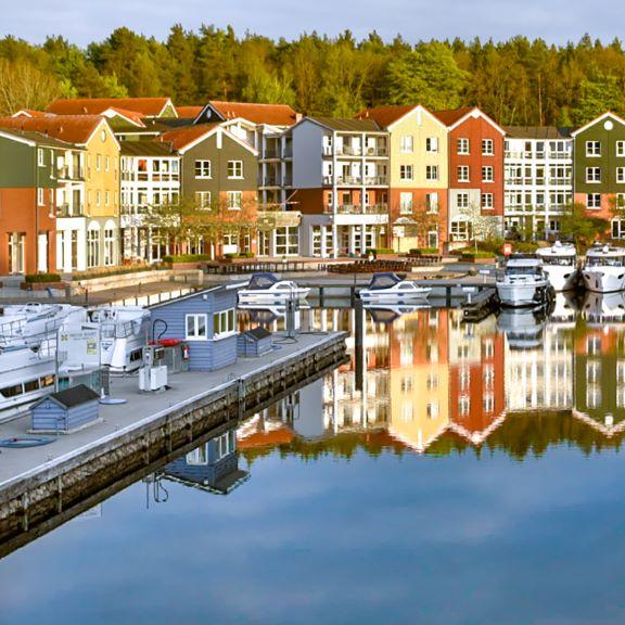 Restaurant "Sunday Resort Marina Wolfsbruch" in Rheinsberg