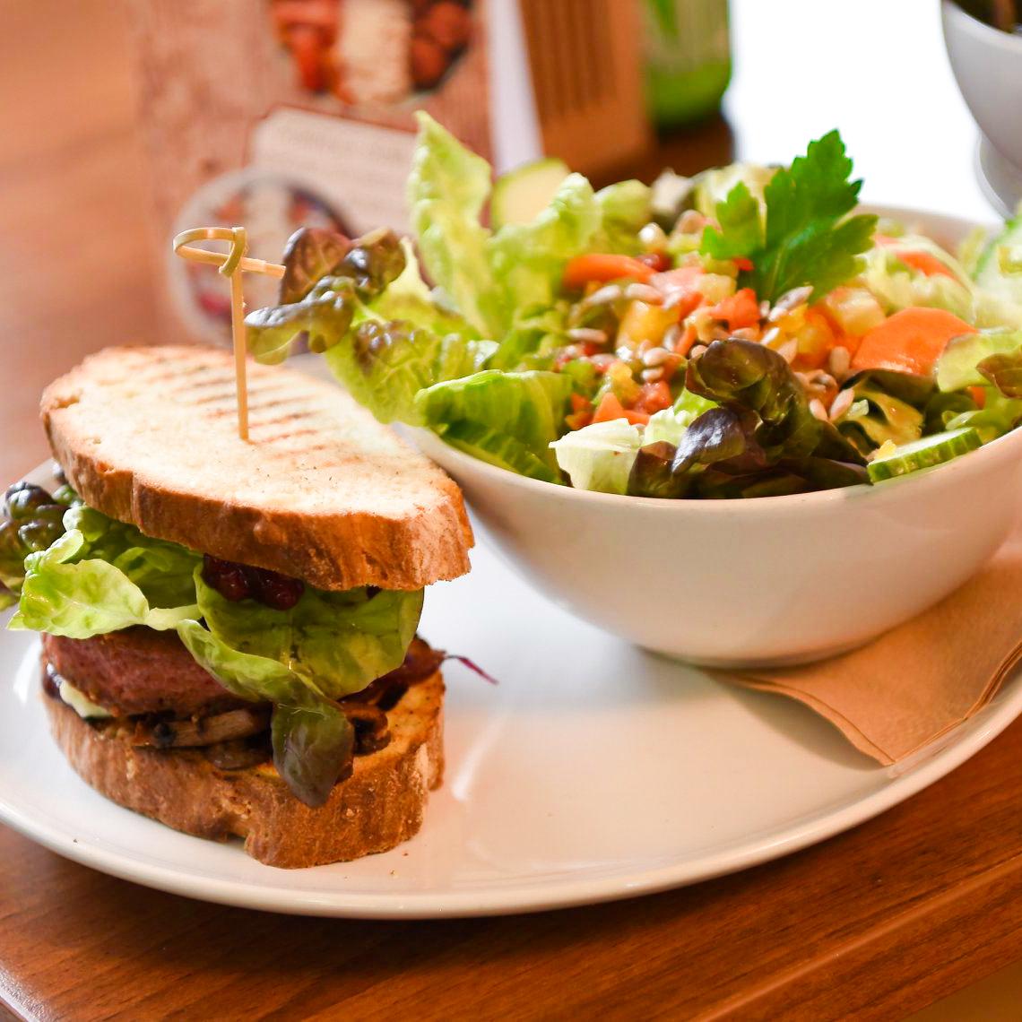 Restaurant "Katzentempel" in  München