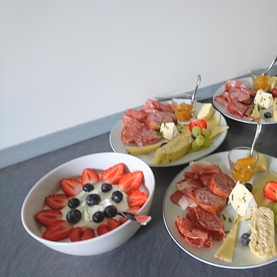 Restaurant "Szenestübla - Cafe & Vesper auf dem Lindenhof" in  Marktbergel