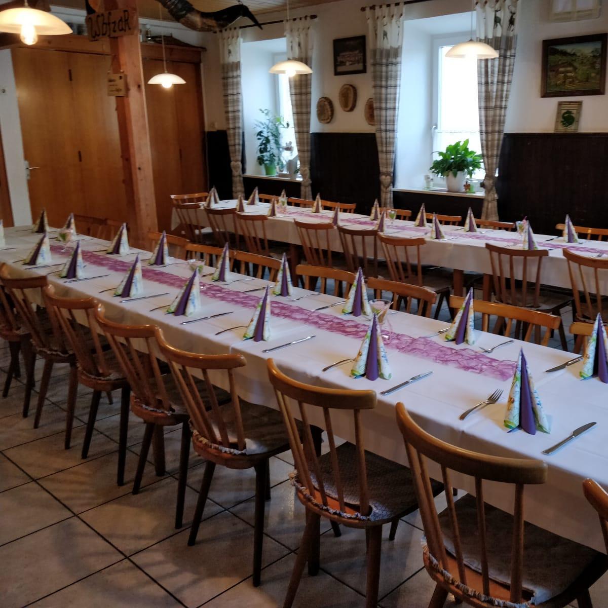 Restaurant "Oberwirt Rogglfing ( Inhaber Thomas Starflinger)" in Wurmannsquick