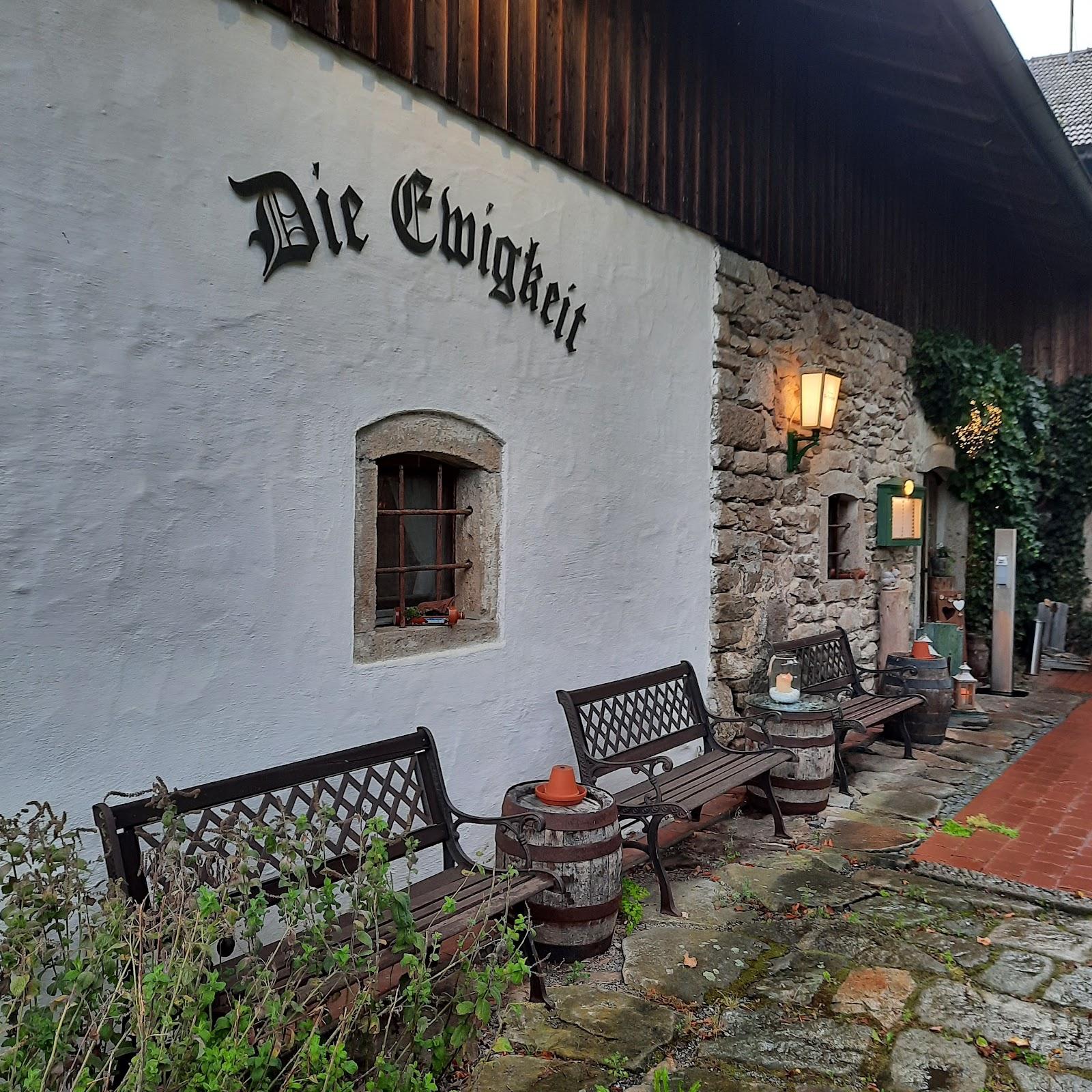 Restaurant "Wirtshaus Die Ewigkeit" in Neukirchen