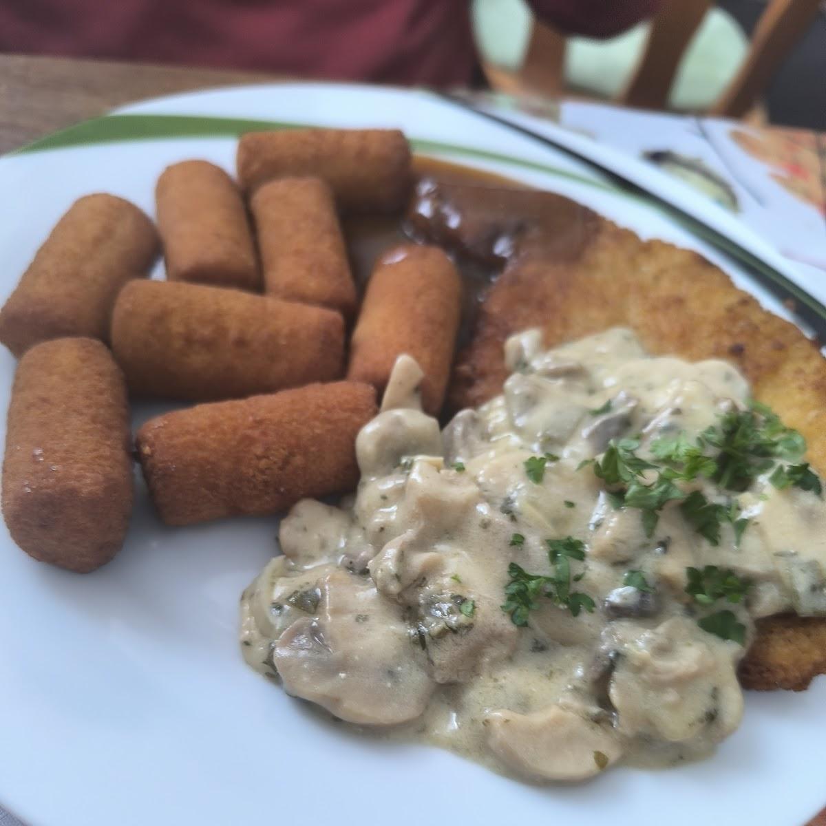 Restaurant "Gaststätte zum durstigen Willi - Geflügelhof Luthersborn GbR" in Straußfurt