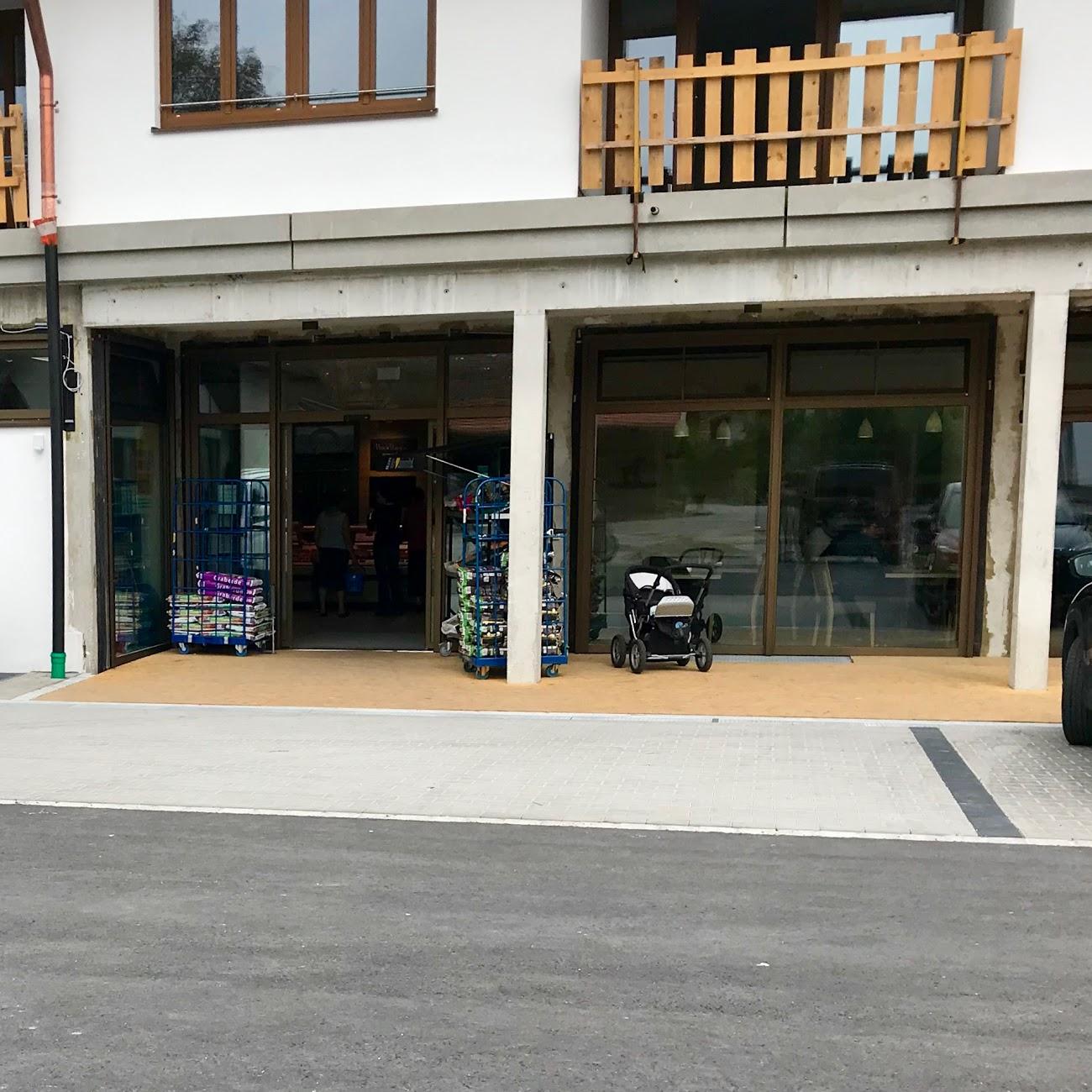 Restaurant "Café im nah & gut Wunder" in  Obersöchering