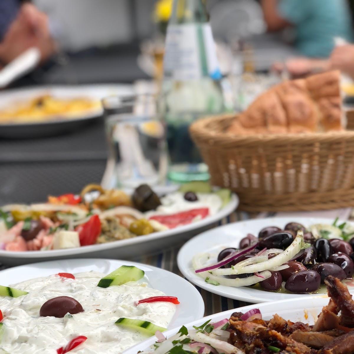 Restaurant "Fronhof am Platz - bei Soi" in  Gladbach