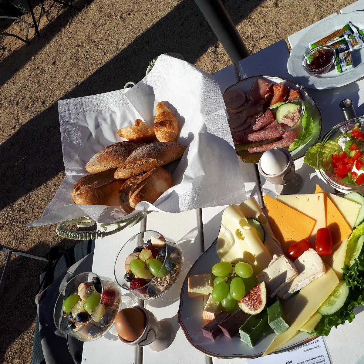 Restaurant "Gleis 3 - Kaffeehaus Stellwerk" in  Balduinstein