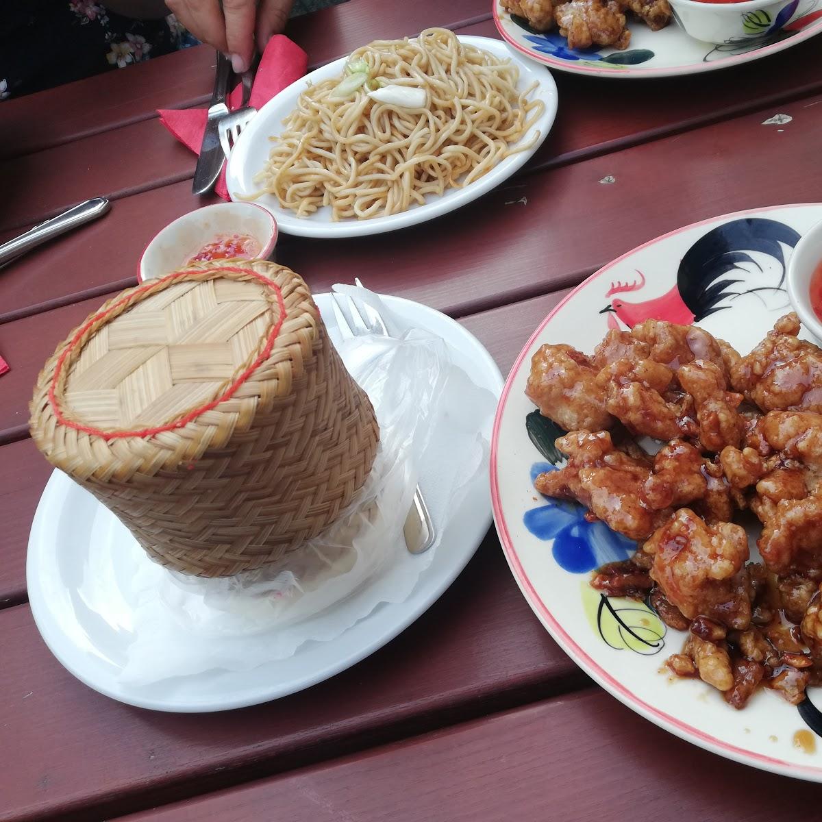 Restaurant "thailändisches Spezialitätenrestaurant rungnapha. Take A Way Und Außen Bereich Geöffnet" in  Litzendorf