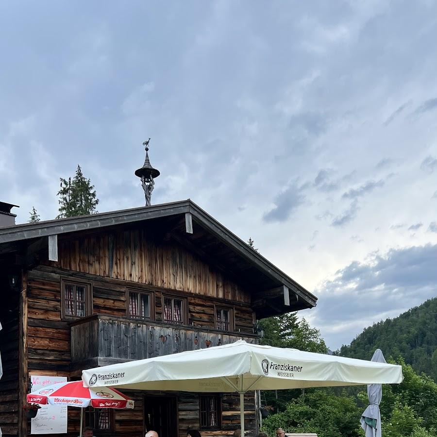 Restaurant "Sachenbacher Alm" in Reit im Winkl