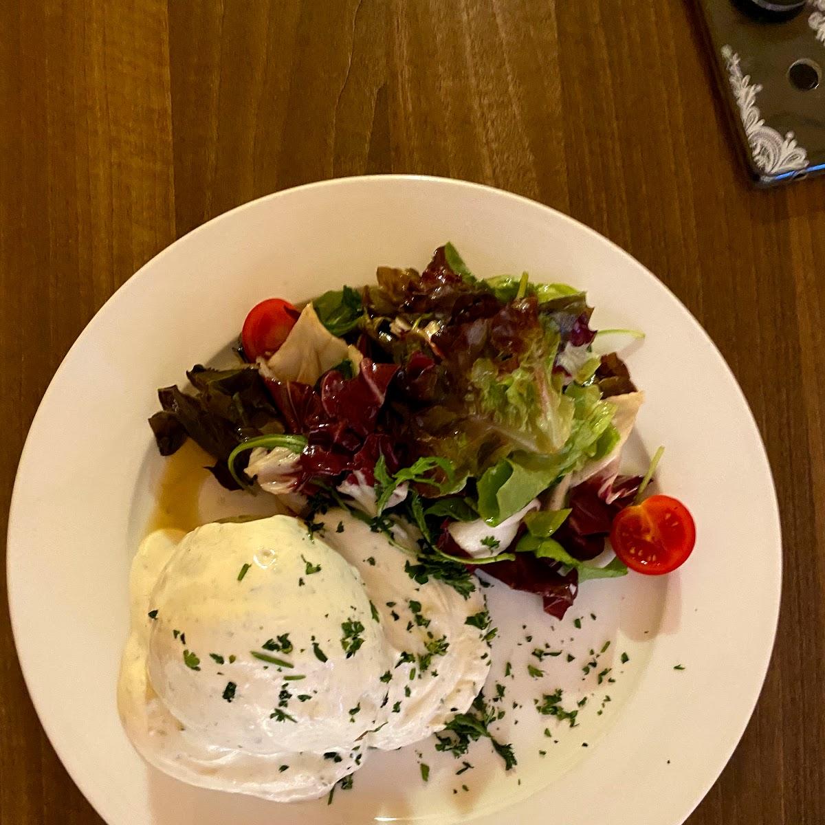 Restaurant "Müllers auf der Lüften" in  Berg