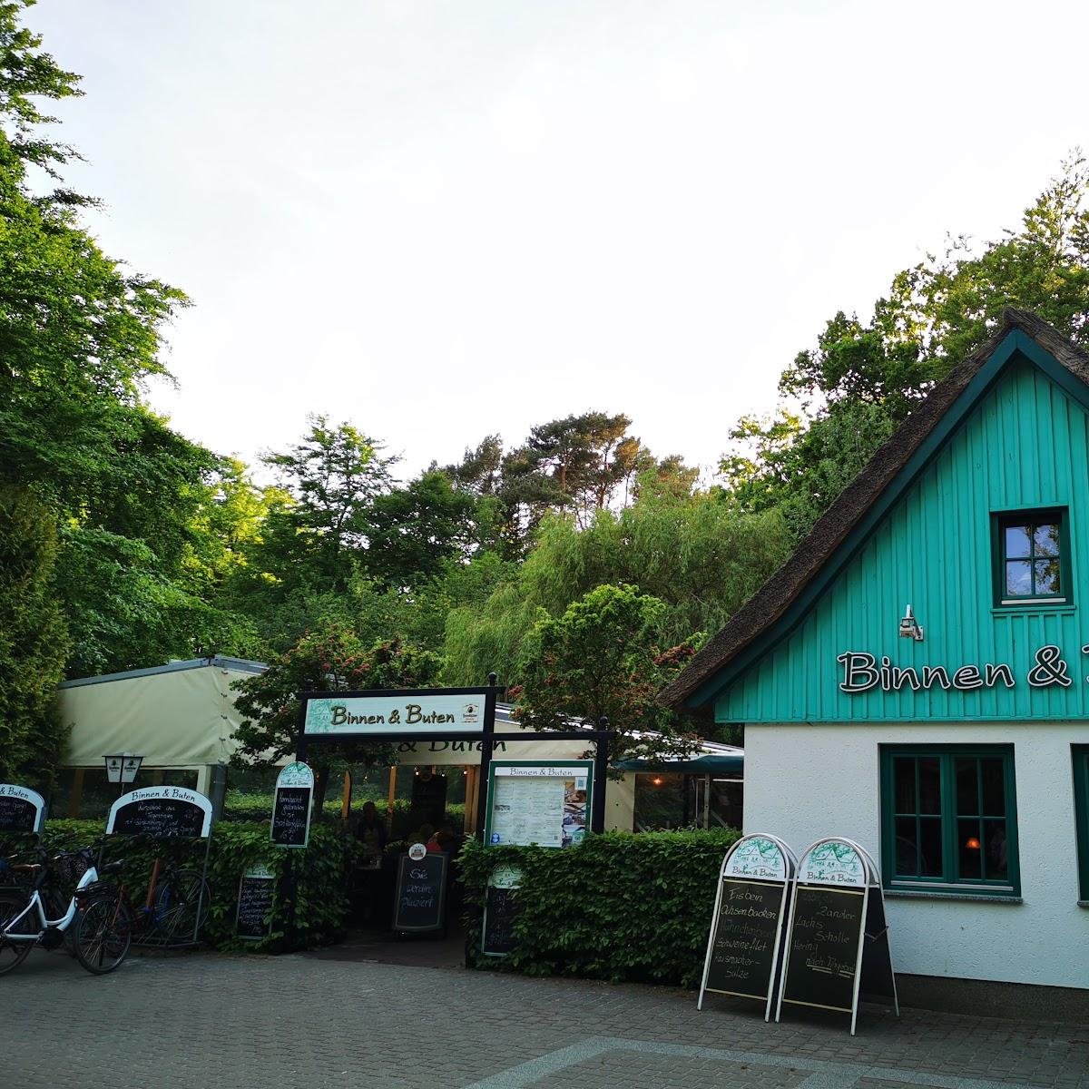Restaurant "Binnen un Buten" in Prerow