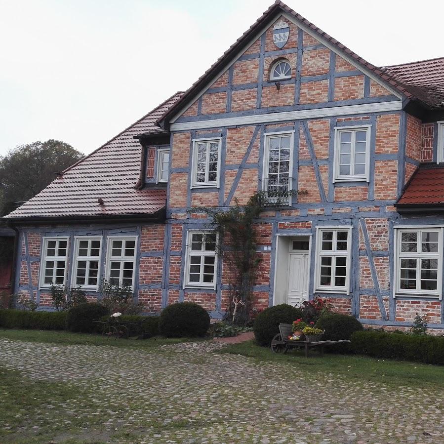 Restaurant "Gutshof Alt-Guthendorf" in  Marlow