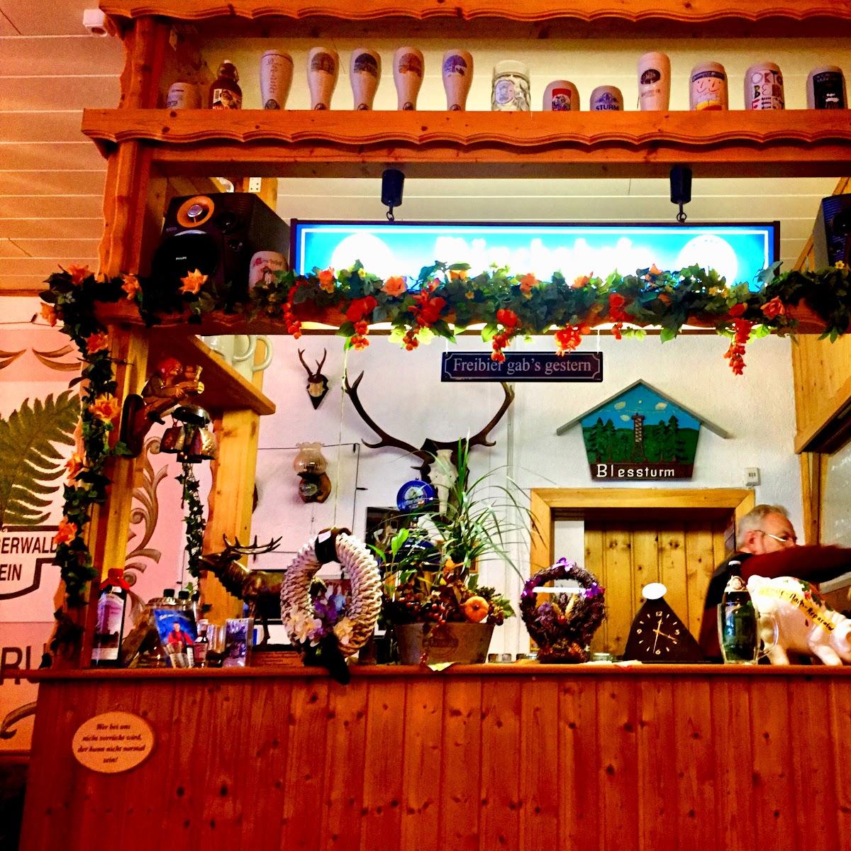 Restaurant "Wanderheim Bleßberg" in Neuhaus am Rennweg