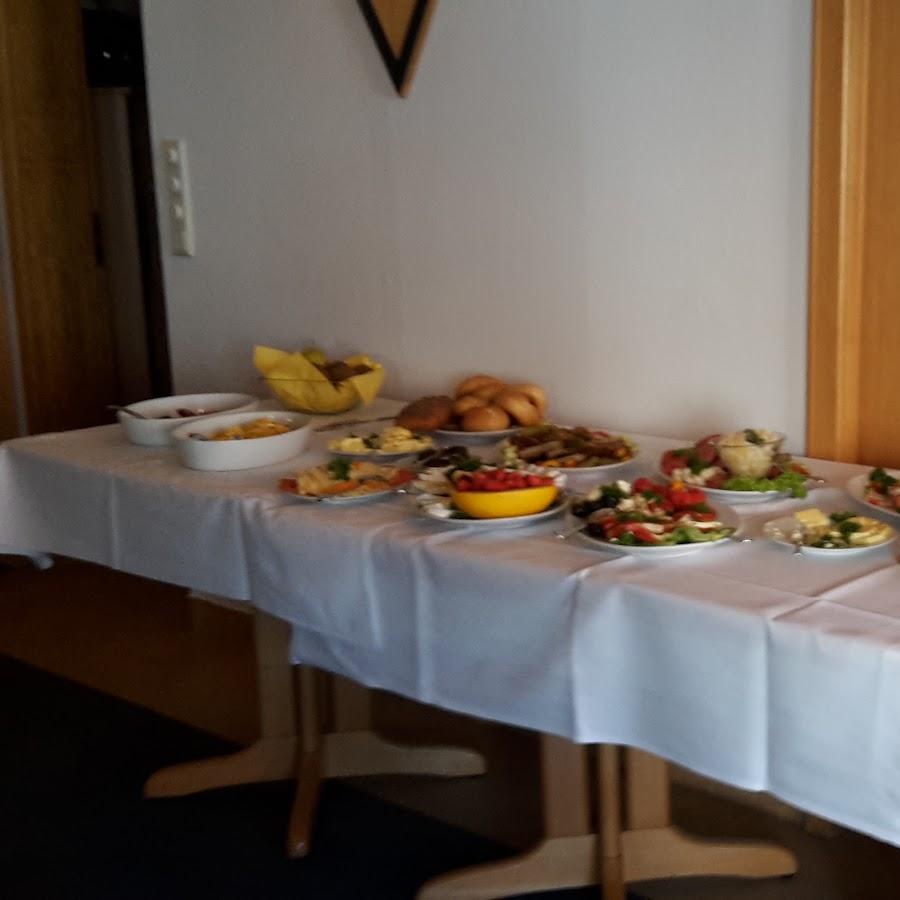 Restaurant "Röhnberg-Eck Gaststätte" in Delligsen