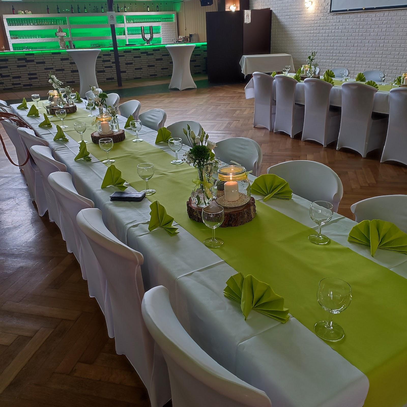 Restaurant "Zur grünen Eiche" in Tülau