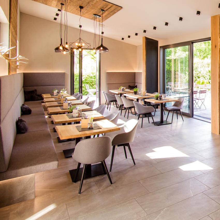 Restaurant "Zum Maxwirt - Restaurant und Biergarten mit Sonnenterrasse" in Bad Füssing