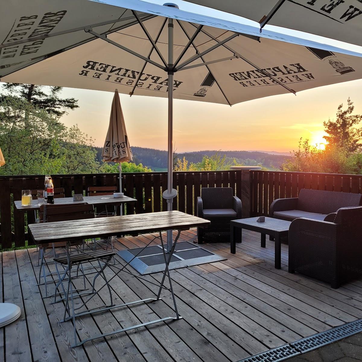 Restaurant "Berggaststätte Schlosshügel" in Höchstädt im Fichtelgebirge