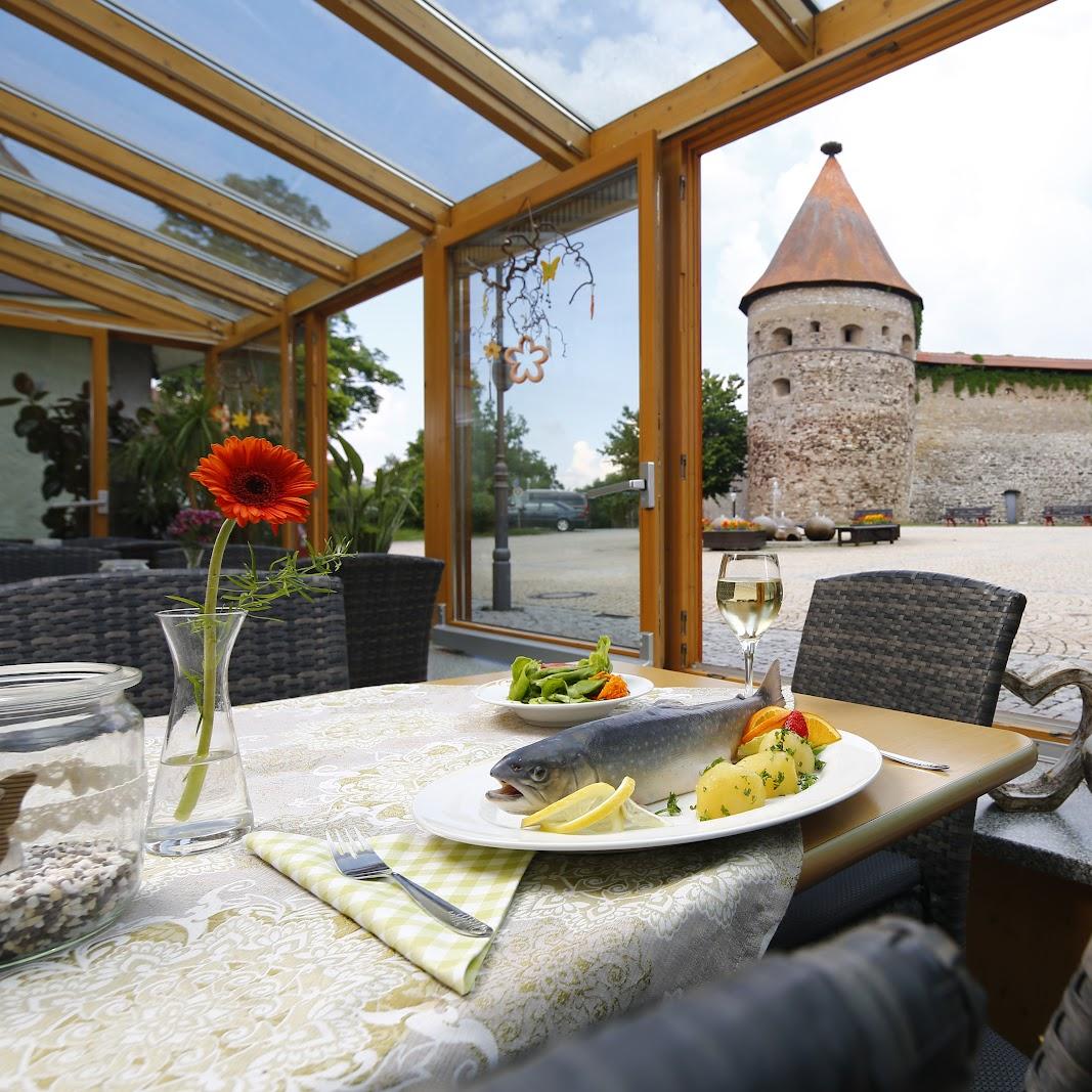 Restaurant "Gasthof  Zur Burg " in Hohenberg an der Eger