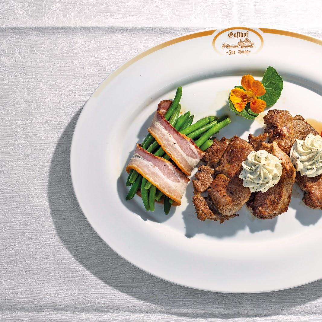 Restaurant "Gasthof  Zur Burg " in  Eger
