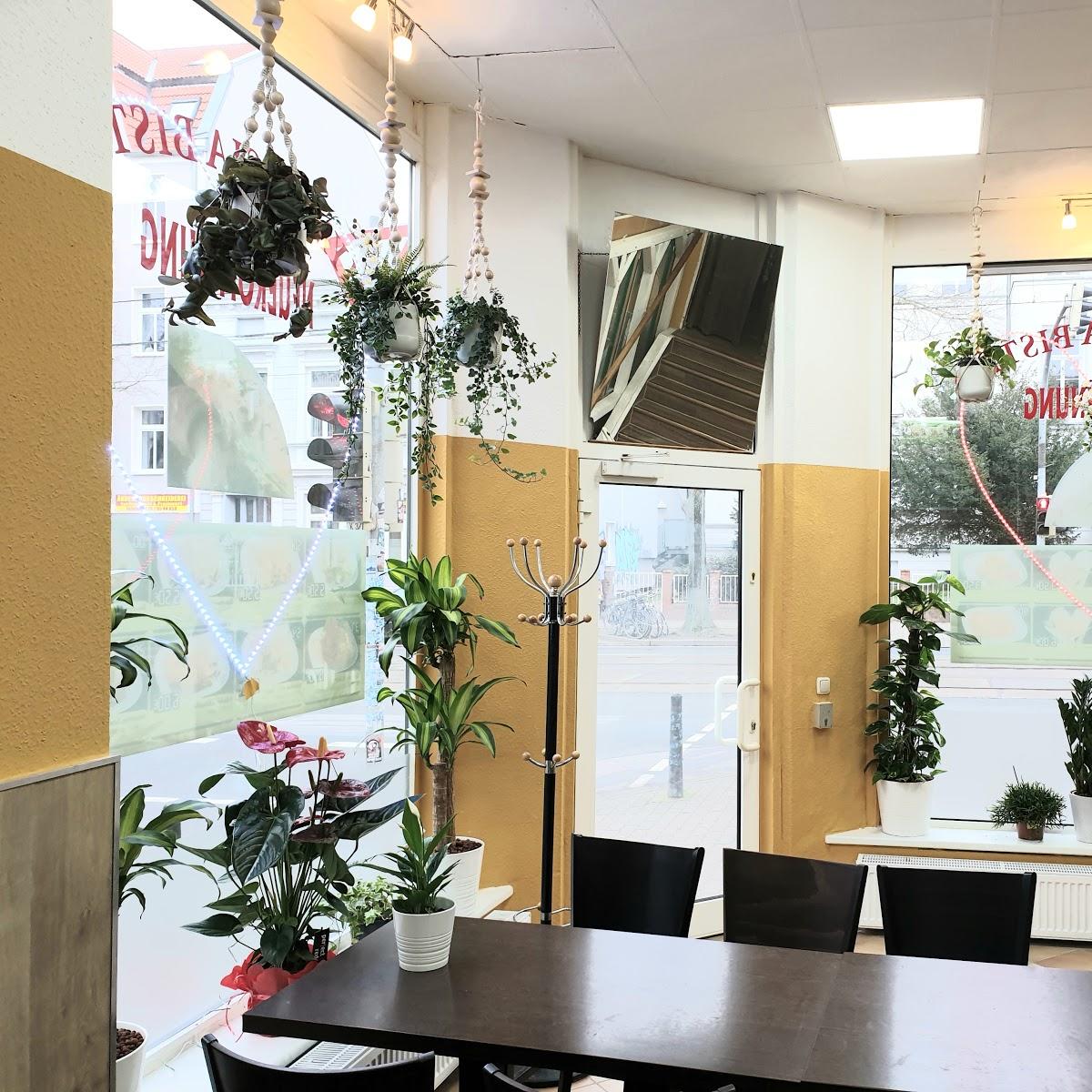 Gebratenes Gemüse mit Hühnerfleisch Rezept