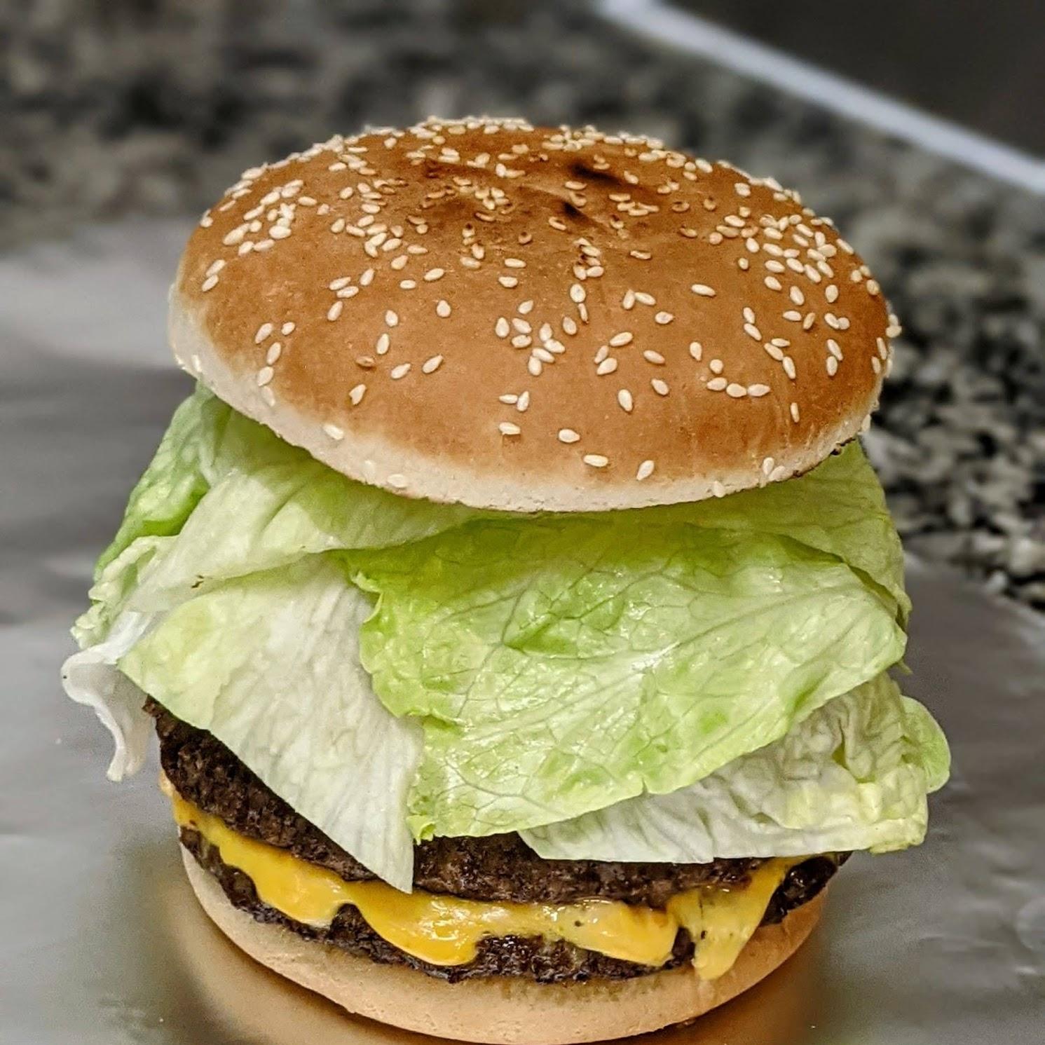 Pizzabrötchen mit Prosciutto und Käse Rezept