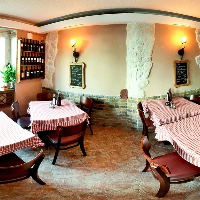 Ristorante La Piccola Cantina