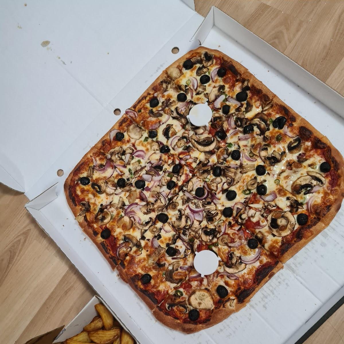 Ginoo Pizza