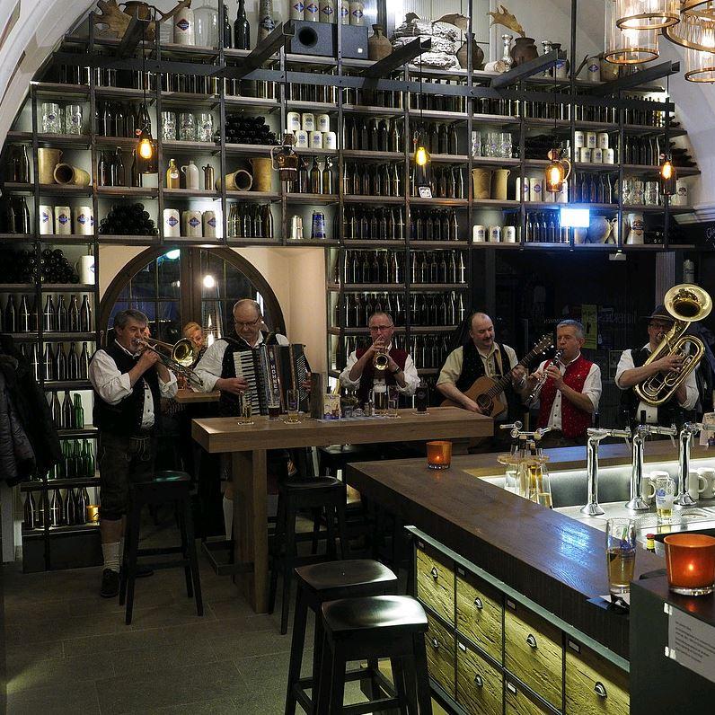 LÖWEN. BRAUHAUS. PASSAU.