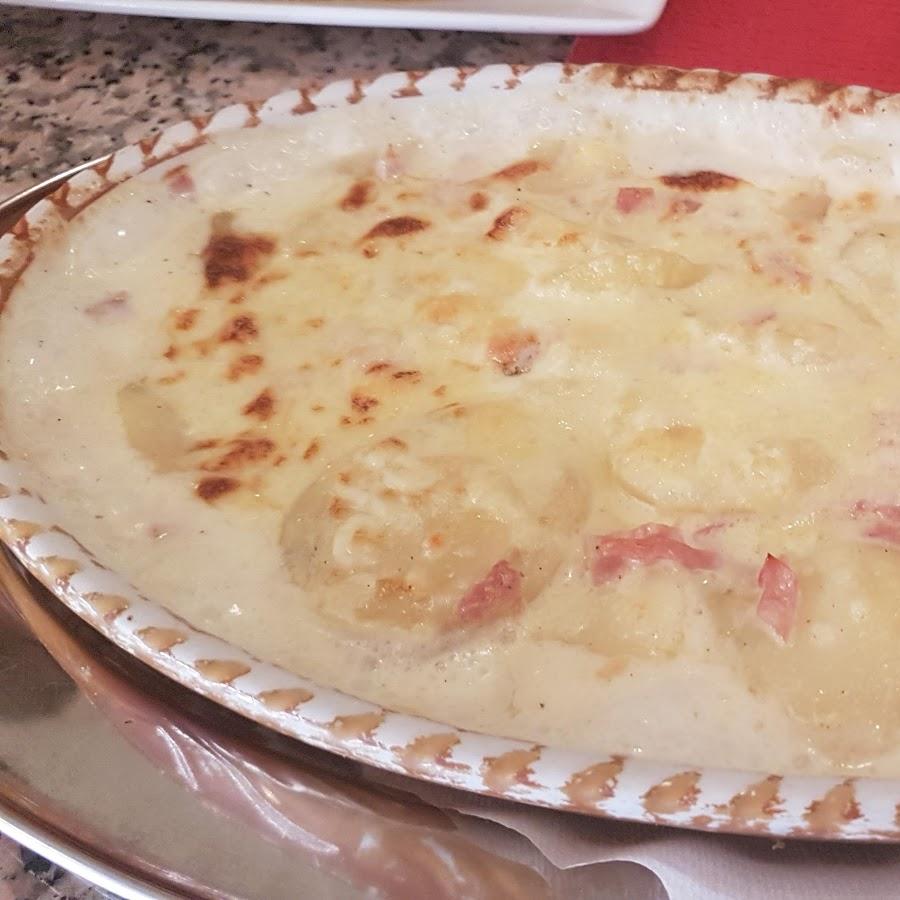 Pizzeria Colosseum Restaurant (36 Plätze) und Lieferservice